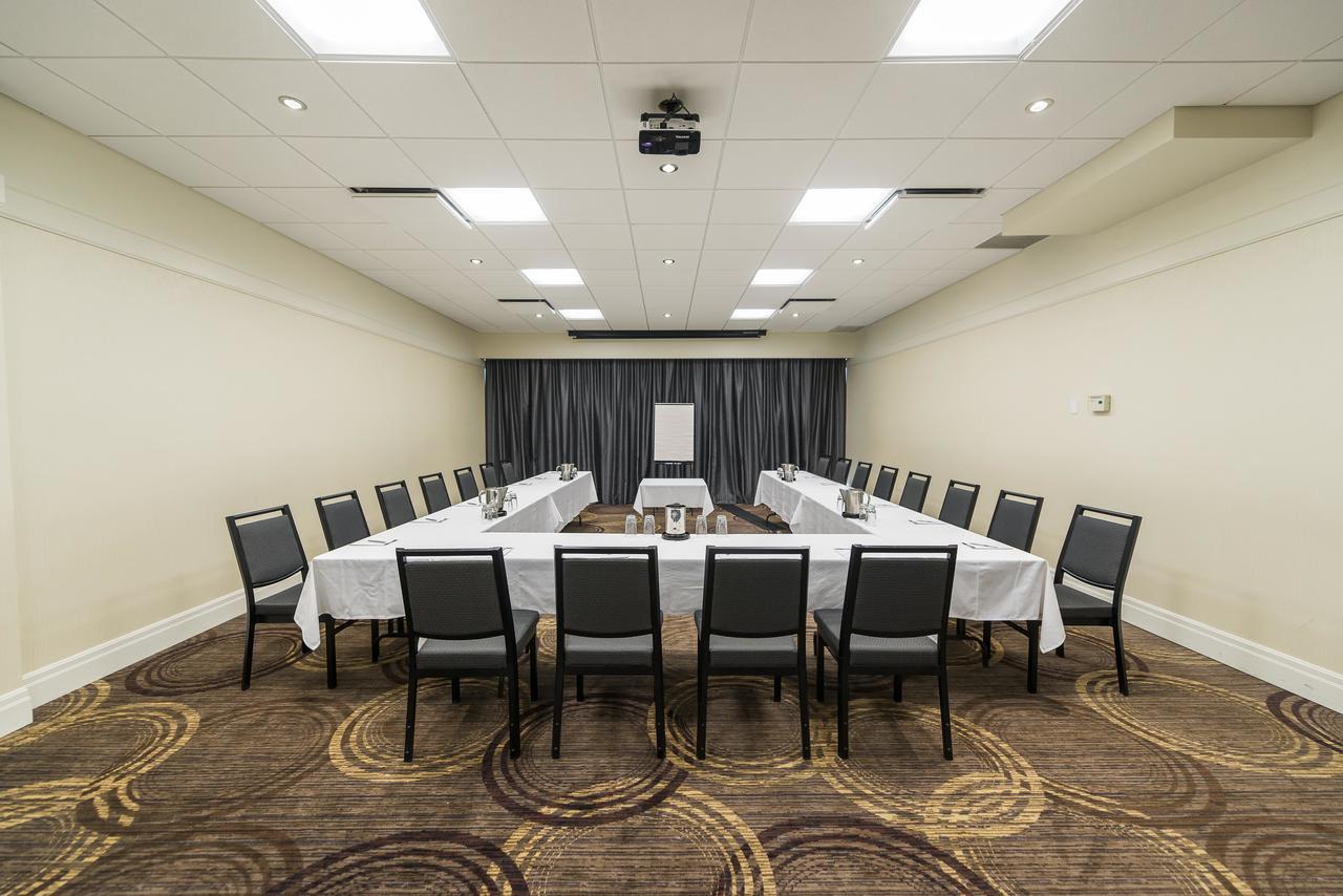 Hotel & Suites Le Dauphin Drummondville Esterno foto