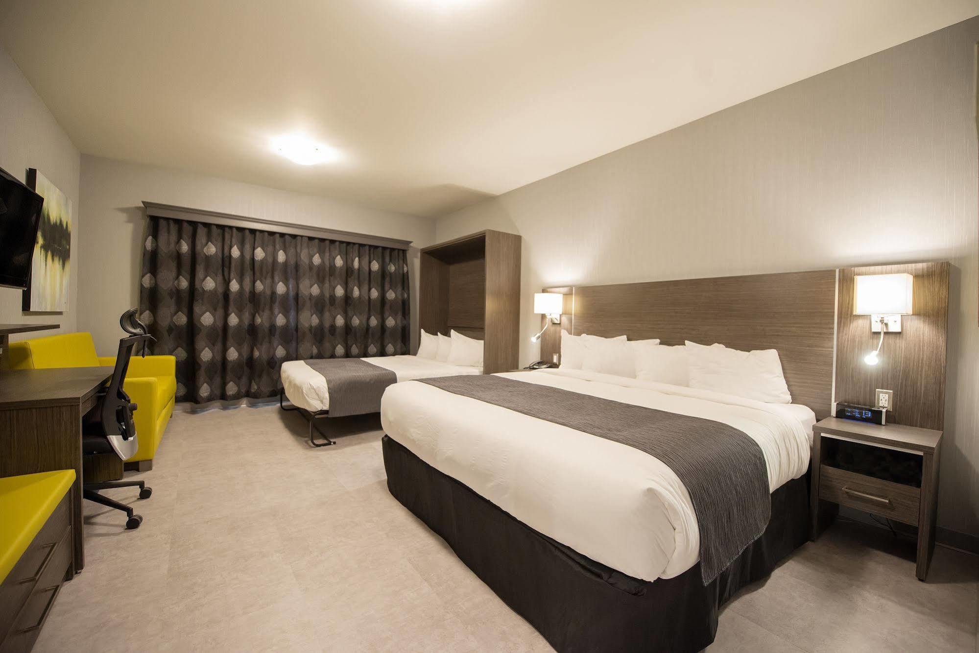 Hotel & Suites Le Dauphin Drummondville Esterno foto